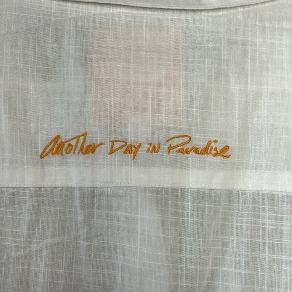 Lucky We Live in Hawaii x Goldfish Kiss Button Down Top - Picture 4 of 9